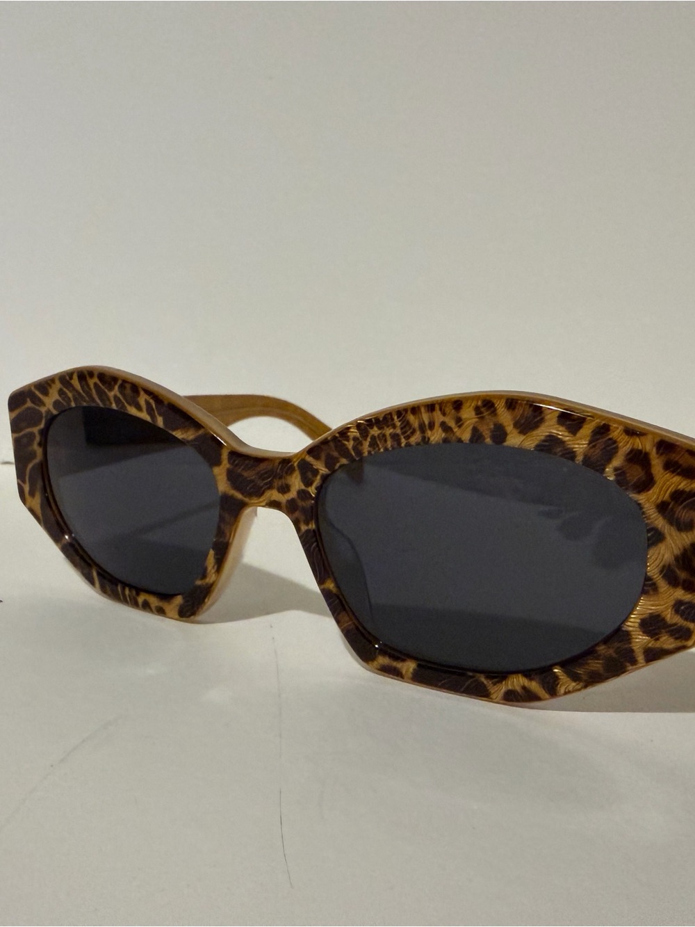 CELINE TRIOMPHE CL40238U Leopard